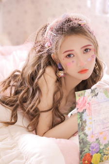 和爸爸kiss